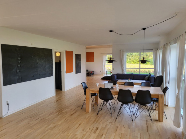 Om Ungehuset Fjordglimt